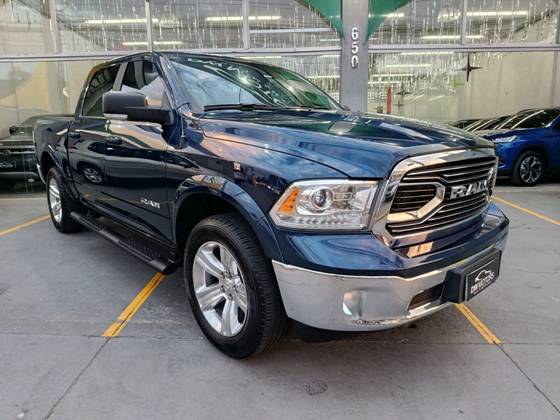 RAM CLASSIC 5.7 V8 GASOLINA LARAMIE CD 4X4 AUTOMÁTICO RAM CLASSIC 5.7 V8 GASOLINA LARAMIE CD 4X4 AUTOMÁTICO